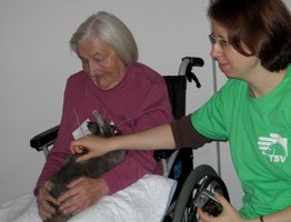 Tierbesuch im Marie-Seebach-Stift