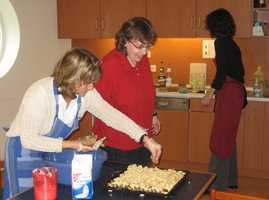 Der letzte Apfelschnitz sitzt.
